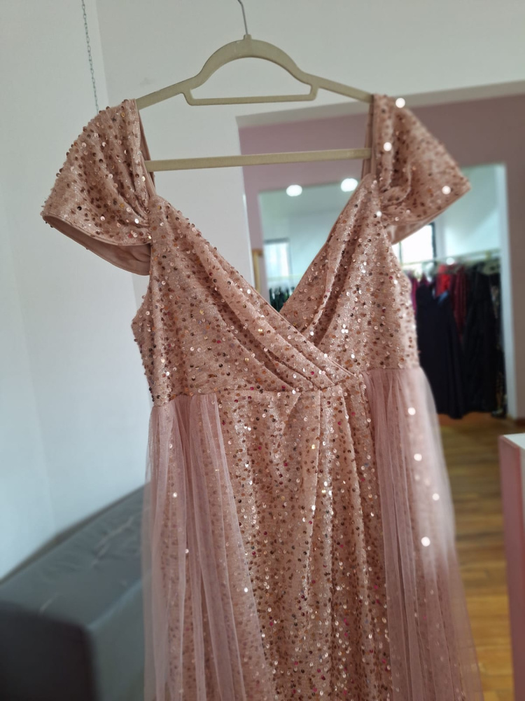 vestido Faeriesty en renta