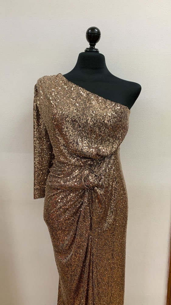 vestido Luxxel en renta