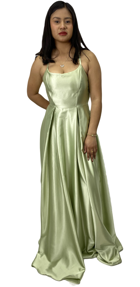 vestido Speechless en renta