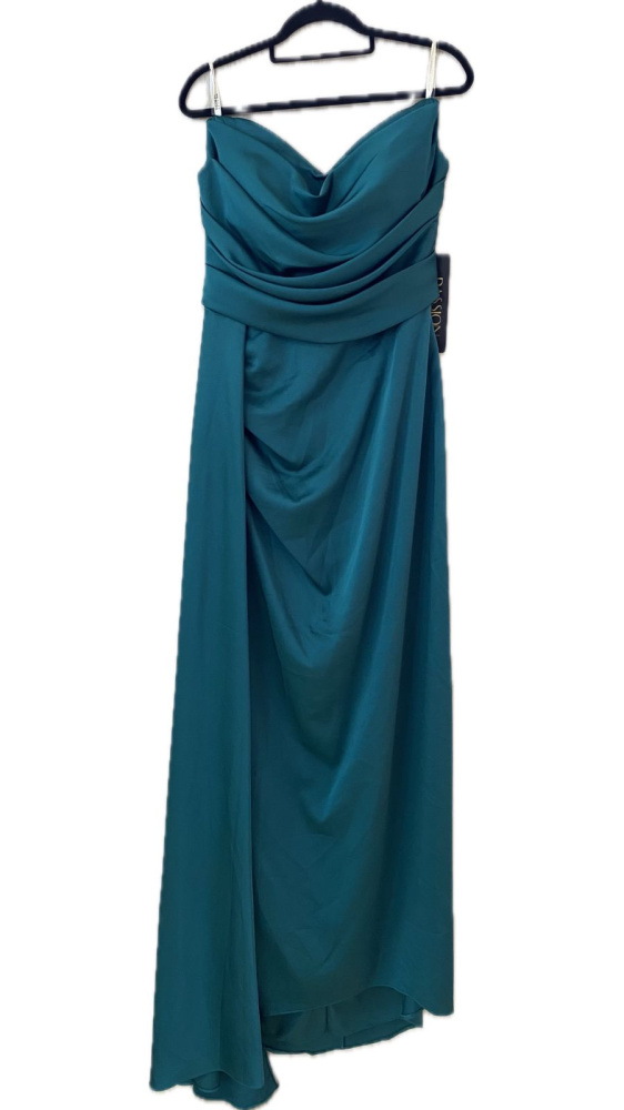 vestido Passion Dress en renta
